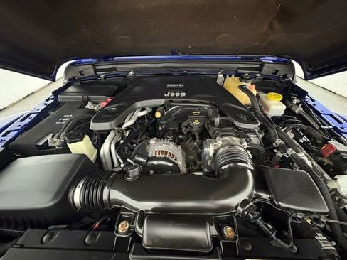 Used 2018 Jeep Wrangler Unlimited Rubicon image 14