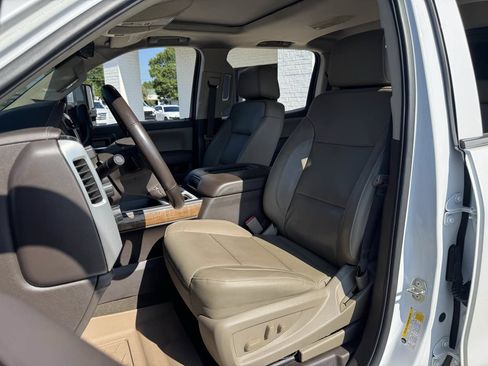 Used 2018 GMC Sierra 1500 SLT AWD/4WD image 10