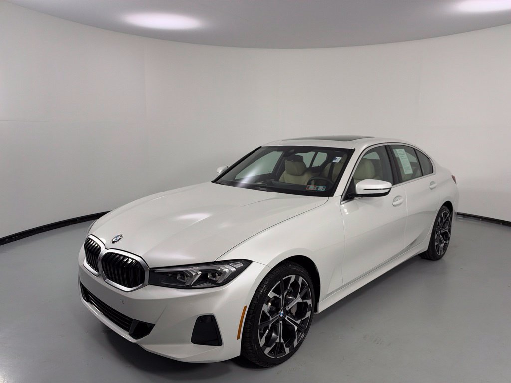 Used 2025 BMW 330i xDrive Sedan w/ Convenience Package AWD/4WD image 3