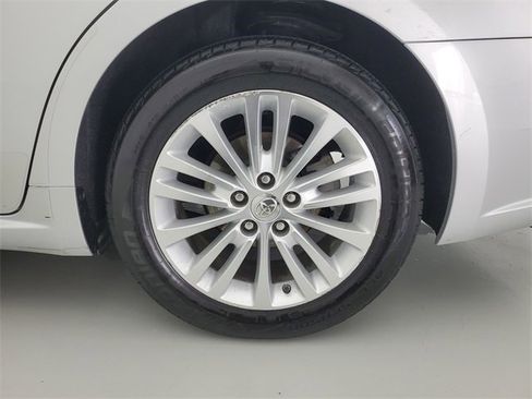 Used 2014 Toyota Avalon XLE Touring image 12