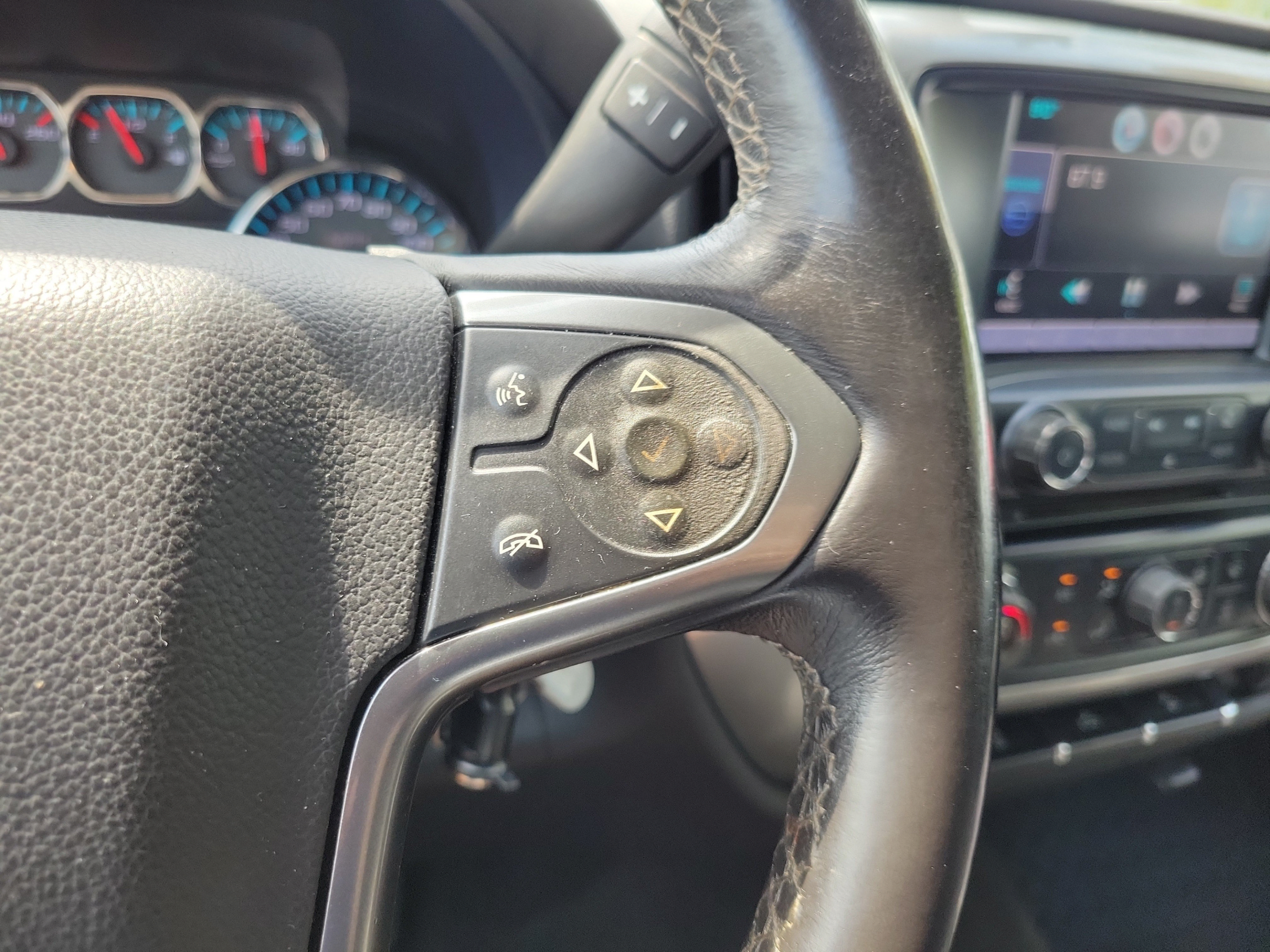 Used 2015 Chevrolet Silverado 1500 LT w/ All Star Edition AWD/4WD image 22