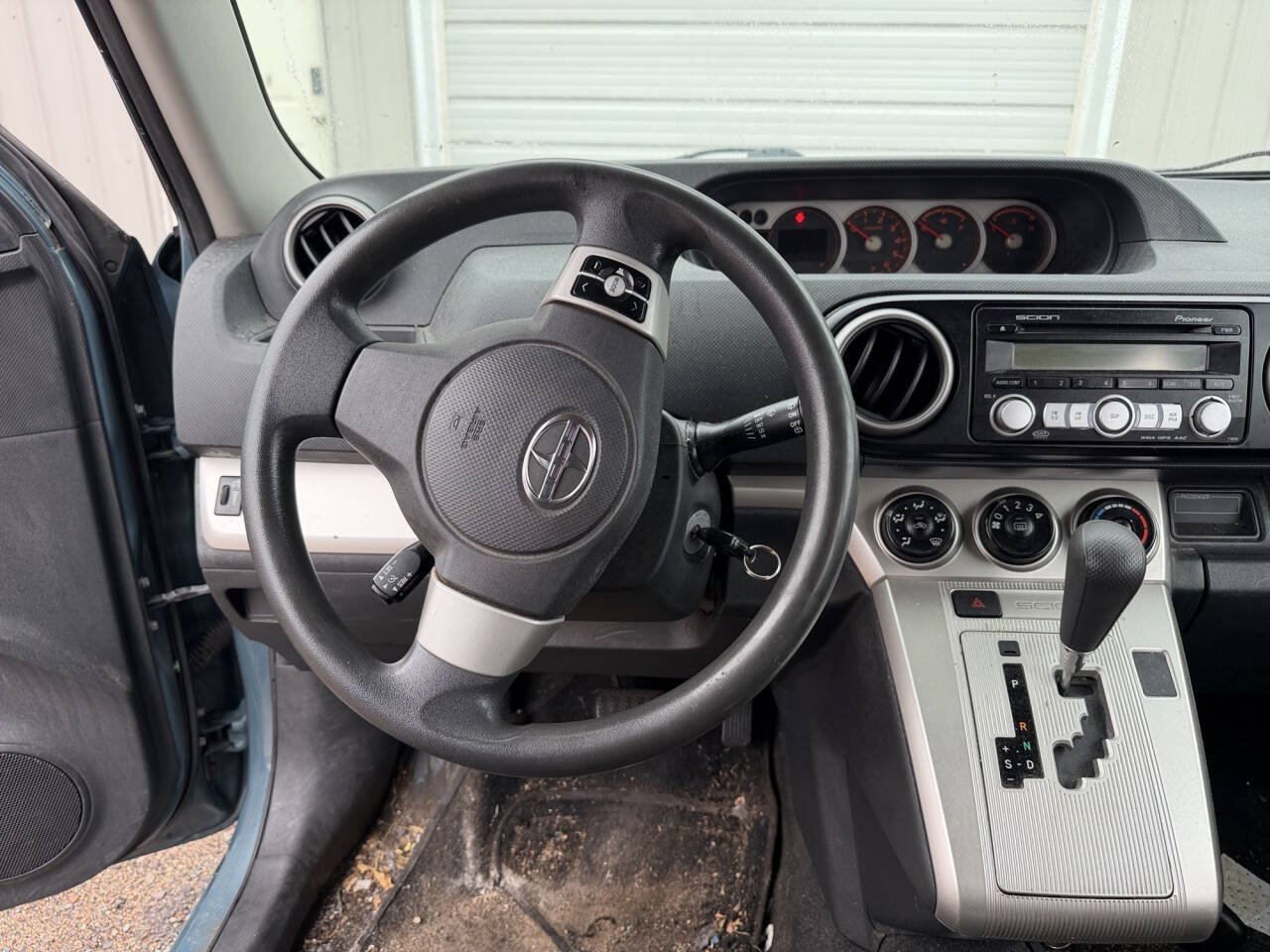 Used 2008 Scion xB FWD image 29