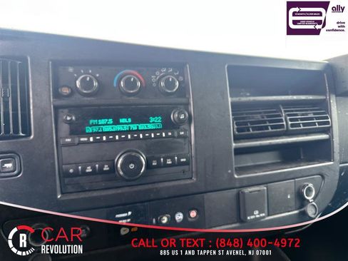 Used 2022 GMC Savana 2500 image 20