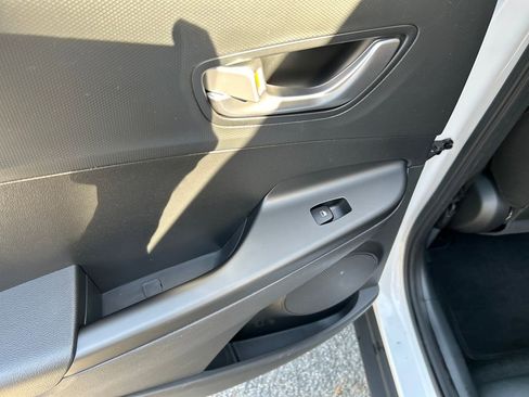 Used 2022 Hyundai Kona SEL w/ Convenience Package image 23