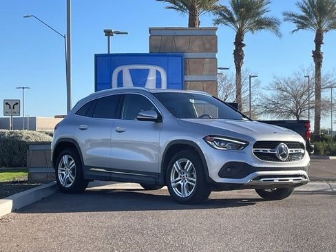 Used 2022 Mercedes-Benz GLA 250 4MATIC image 4