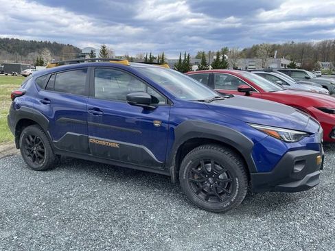 Used 2024 Subaru Crosstrek 2.5i Wilderness AWD/4WD image 2