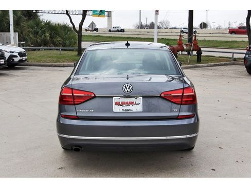 Used 2016 Volkswagen Passat 1.8T SE image 5