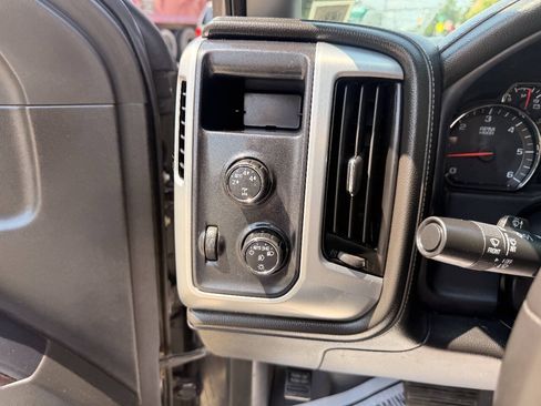 Used 2014 GMC Sierra 1500 SLE w/ SLE Value Package AWD/4WD image 17