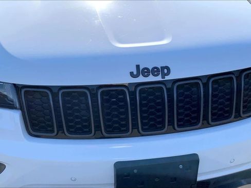 Used 2021 Jeep Grand Cherokee Limited w/ Quick Order Package 28K 80th AWD/4WD image 32