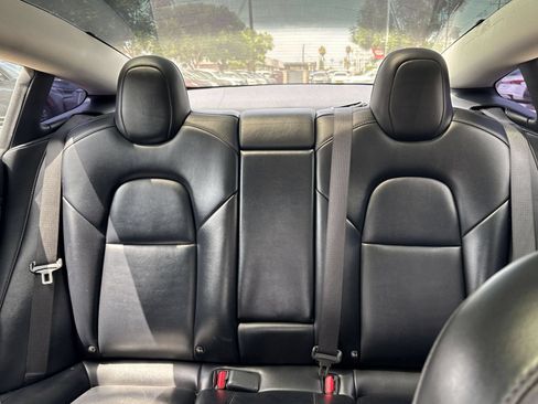Used 2023 Tesla Model 3 Standard Range RWD image 7