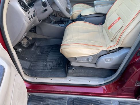 Used 2004 Toyota Sequoia SR5 image 31