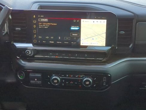 Used 2022 GMC Sierra 1500 Elevation image 18