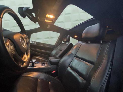 Used 2015 Jeep Grand Cherokee Limited w/ Luxury Group II image 13