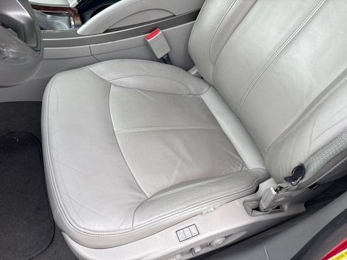Used 2013 Buick LaCrosse Leather w/ Driver Confidence Package FWD image 12