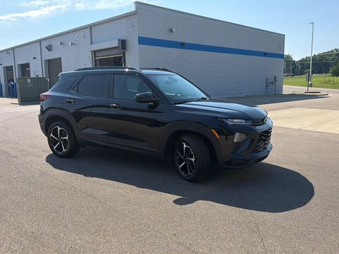 Used 2022 Chevrolet TrailBlazer RS w/ Sun and Liftgate Package AWD/4WD image 8