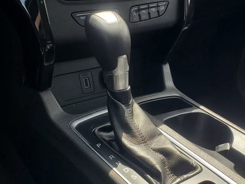 Used 2018 Ford Escape Titanium w/ Ford Safe & Smart Package image 26