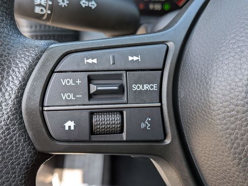 Certified 2025 Honda HR-V LX image 15