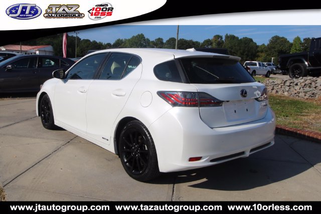 Used 2013 Lexus CT 200h w/ Premium Pkg w/Backup Camera FWD image 4