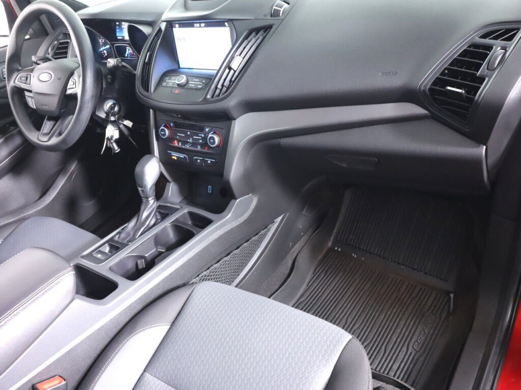 Used 2018 Ford Escape SE w/ SE Sync 3 Package AWD/4WD image 38