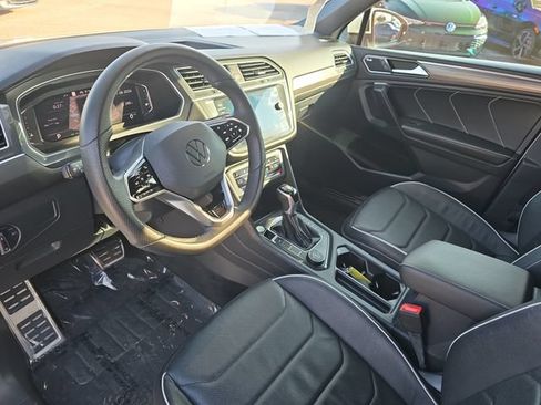 Used 2024 Volkswagen Tiguan SEL R-Line AWD/4WD image 16