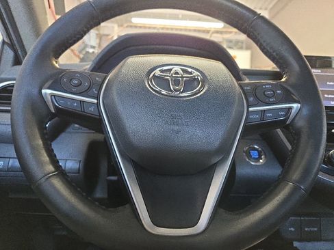 Used 2023 Toyota Camry LE w/ Cold Weather Package FWD image 11