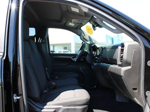 Used 2025 Chevrolet Silverado 2500 LT w/ Convenience Package AWD/4WD image 32