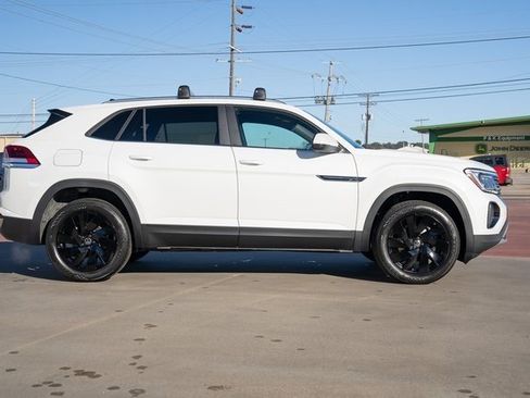 New 2026 Volkswagen Atlas Cross Sport SE image 7