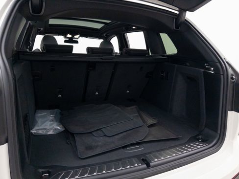 Used 2024 BMW X3 sDrive30i w/ Premium Package image 38