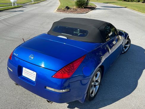 Used 2007 Nissan 350Z Touring image 17