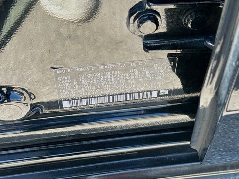 Used 2024 Honda HR-V EX-L image 36