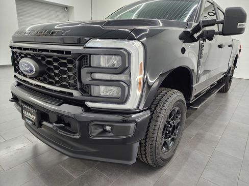 Used 2024 Ford F250 XL w/ STX Appearance Package image 7