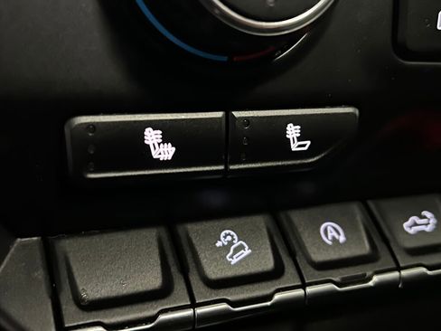 Used 2020 Chevrolet Silverado 1500 LT Trail Boss image 11