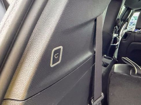 New 2026 Chrysler Pacifica Select image 29