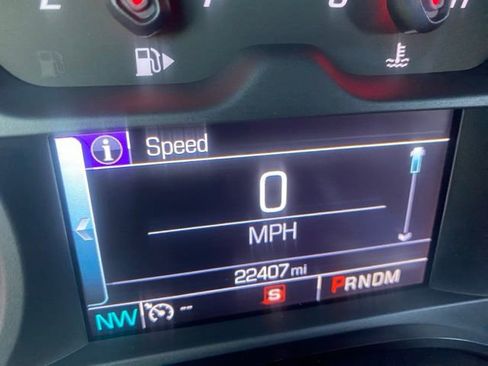 Used 2017 Chevrolet Camaro LT w/ Technology Package image 6