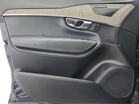 Used 2020 Volvo XC90 T6 Inscription w/ Protection Package Premier image 25