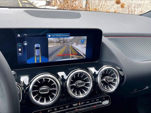 Used 2026 Mercedes-Benz GLA 250 4MATIC image 23