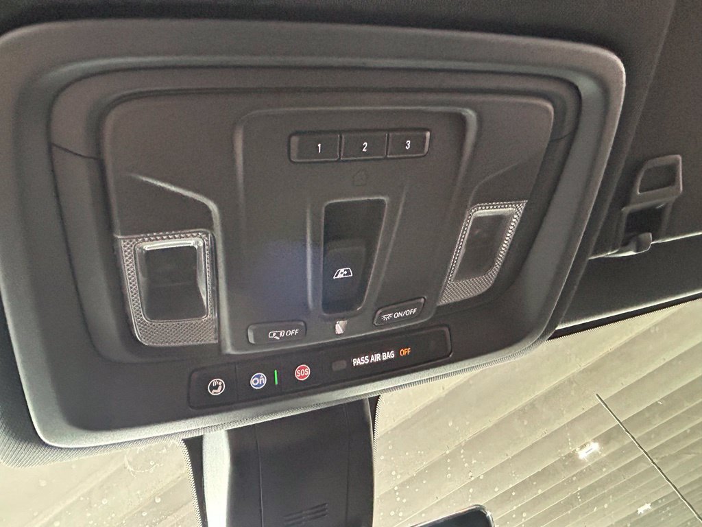 Used 2021 Chevrolet Silverado 3500 High Country AWD/4WD image 37