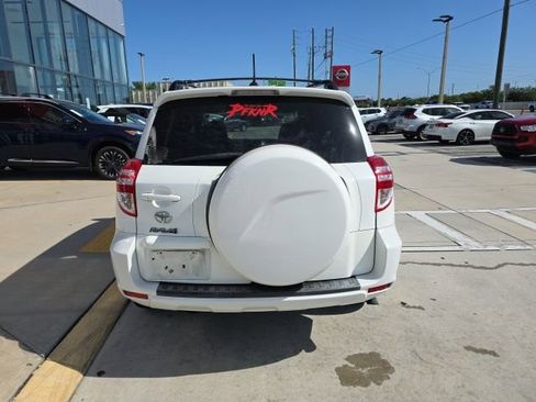 Used 2012 Toyota RAV4 FWD w/ Value Pkg image 5