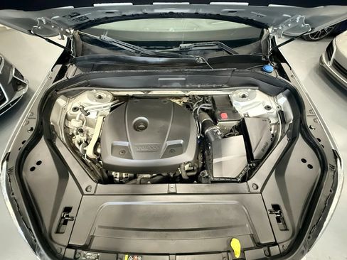 Used 2019 Volvo XC90 T5 Momentum FWD image 34