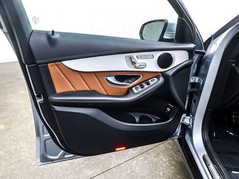 Used 2022 Mercedes-Benz GLC 300 4MATIC Coupe image 20