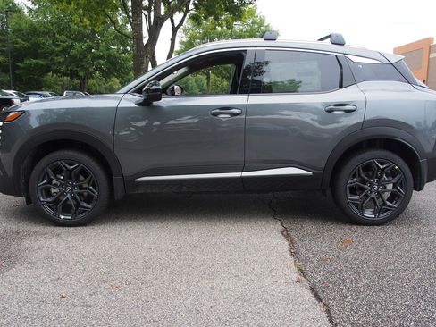 Used 2026 Nissan Kicks SR image 4