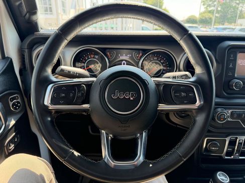 Used 2020 Jeep Gladiator Sport w/ Quick Order Package 24S AWD/4WD image 11