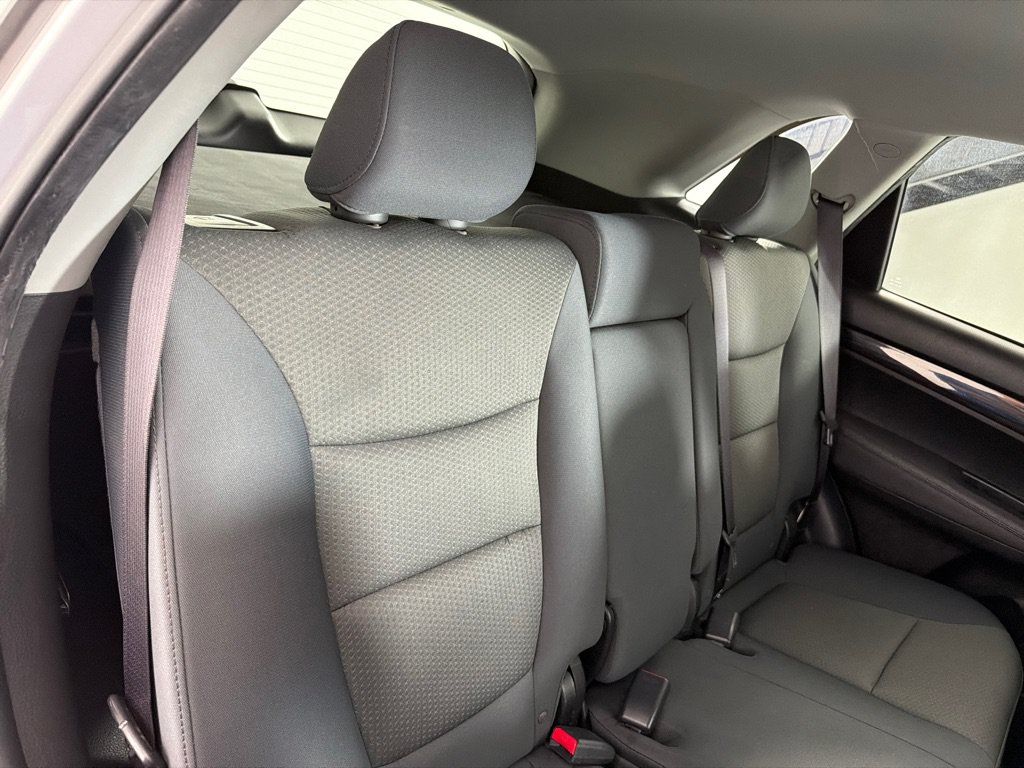 Used 2013 Kia Sorento LX FWD image 18