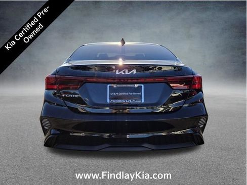 Certified 2022 Kia Forte LXS image 11