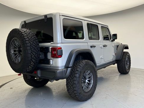 Used 2024 Jeep Wrangler Unlimited Rubicon w/ Technology Group image 21