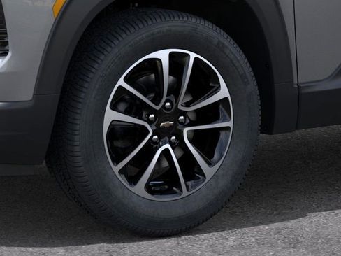 New 2026 Chevrolet TrailBlazer LT w/ Driver Confidence Package image 9