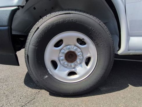 New 2025 Chevrolet Express 3500 Extended w/ Driver Convenience Package RWD image 19