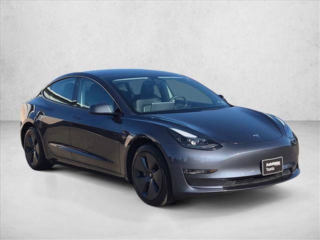 Used 2022 Tesla Model 3 Long Range AWD/4WD image 3