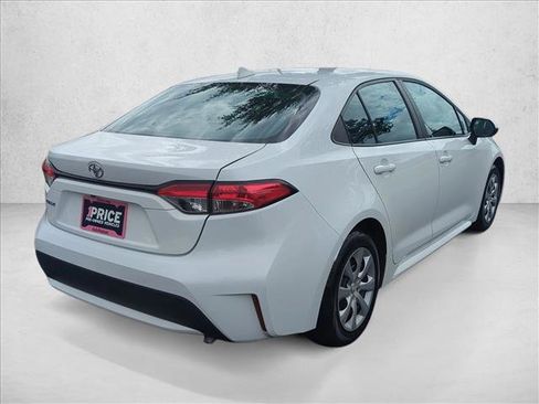 Used 2022 Toyota Corolla LE FWD image 5