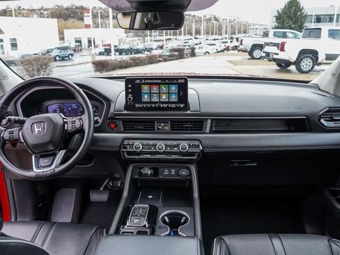 Used 2023 Honda Pilot Elite image 35